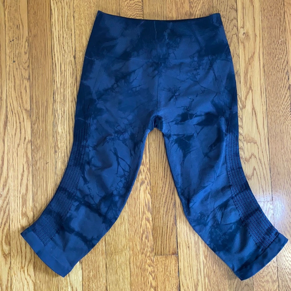 Lululemon Zone In Crop Seamless Tie Dye